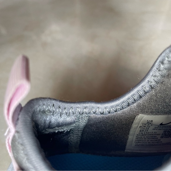 Nike Pink and Gray Sneakers - Picture 7 of 7